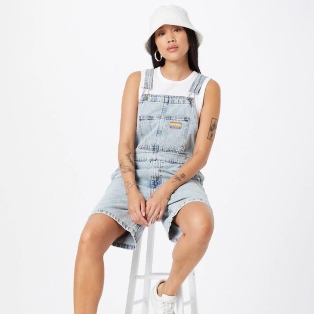 Levis Premium Pride Shortalls Sz L Light Wash Rainbow Liberation Overalls Shorts